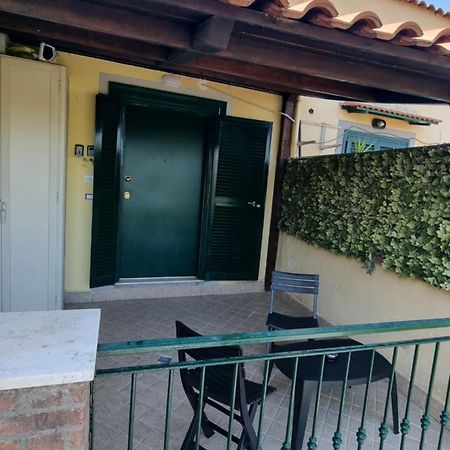 Fly Napoli Bed & Breakfast Exterior photo